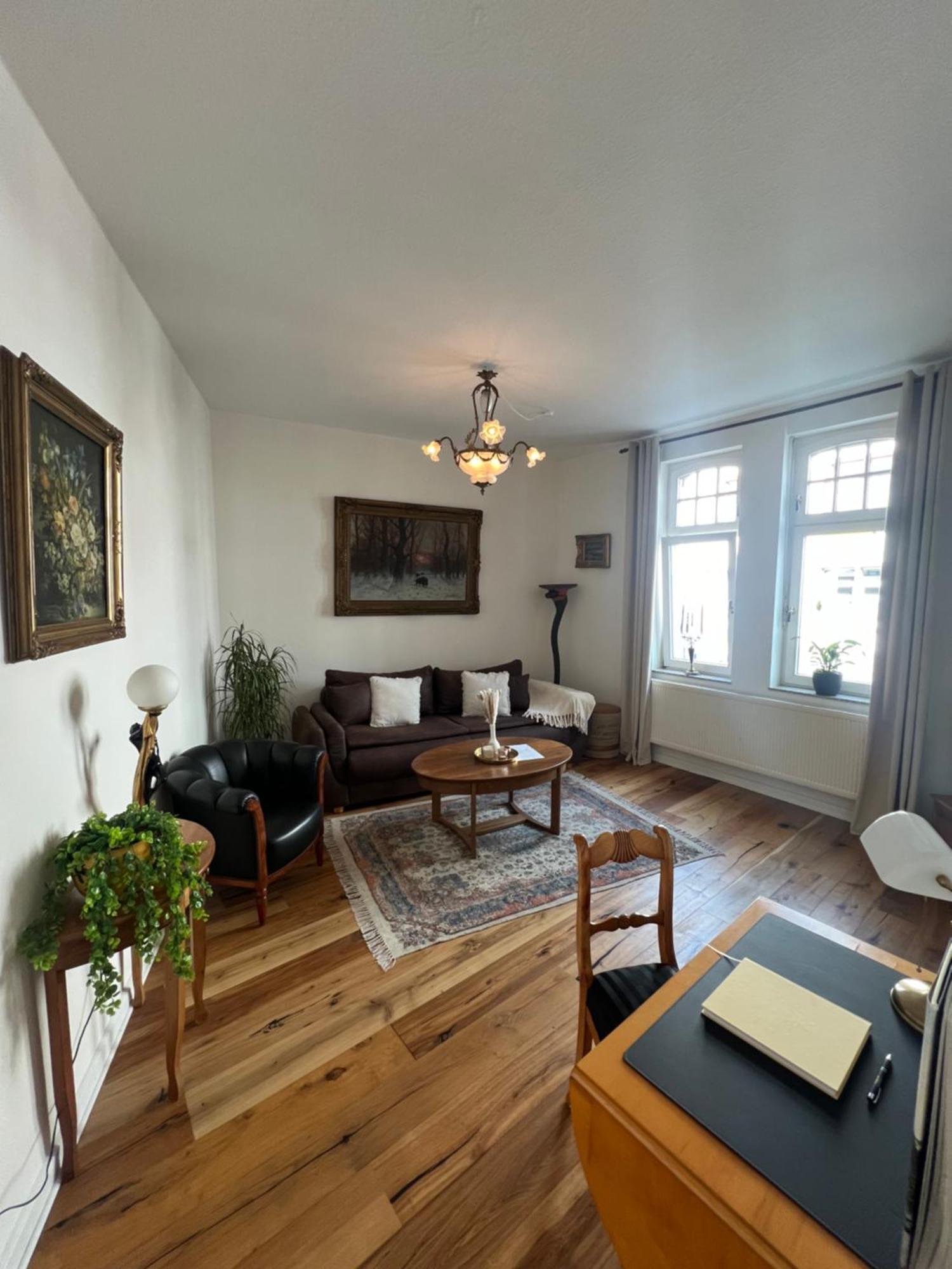 Exklusive 2 Zimmerwohnung Im Nostalgischen Stil Nahe Der Limburger Altstadt Limburg an der Lahn Buitenkant foto
